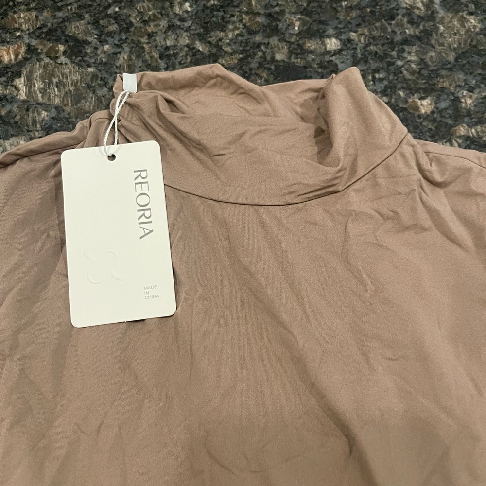 ReoRia Brown Turtleneck Top